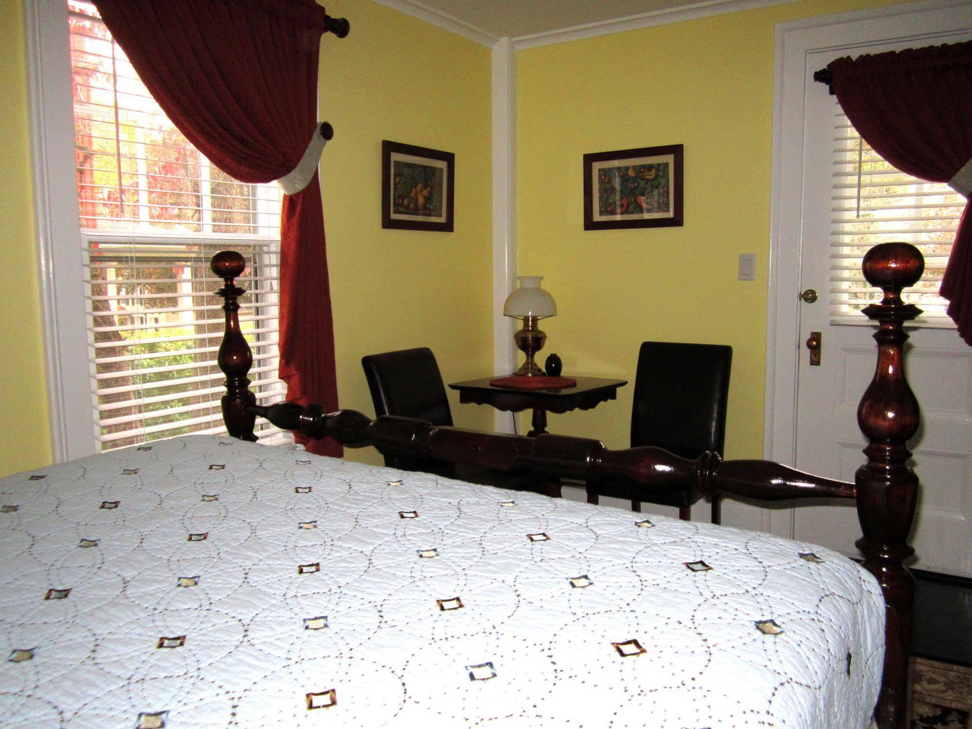 Baldwinsville Bed And Breakfast Bagian luar foto